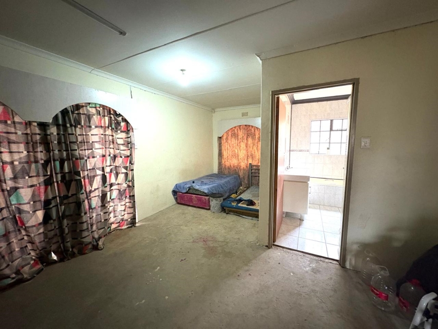 6 Bedroom Property for Sale in Dagbreek Free State